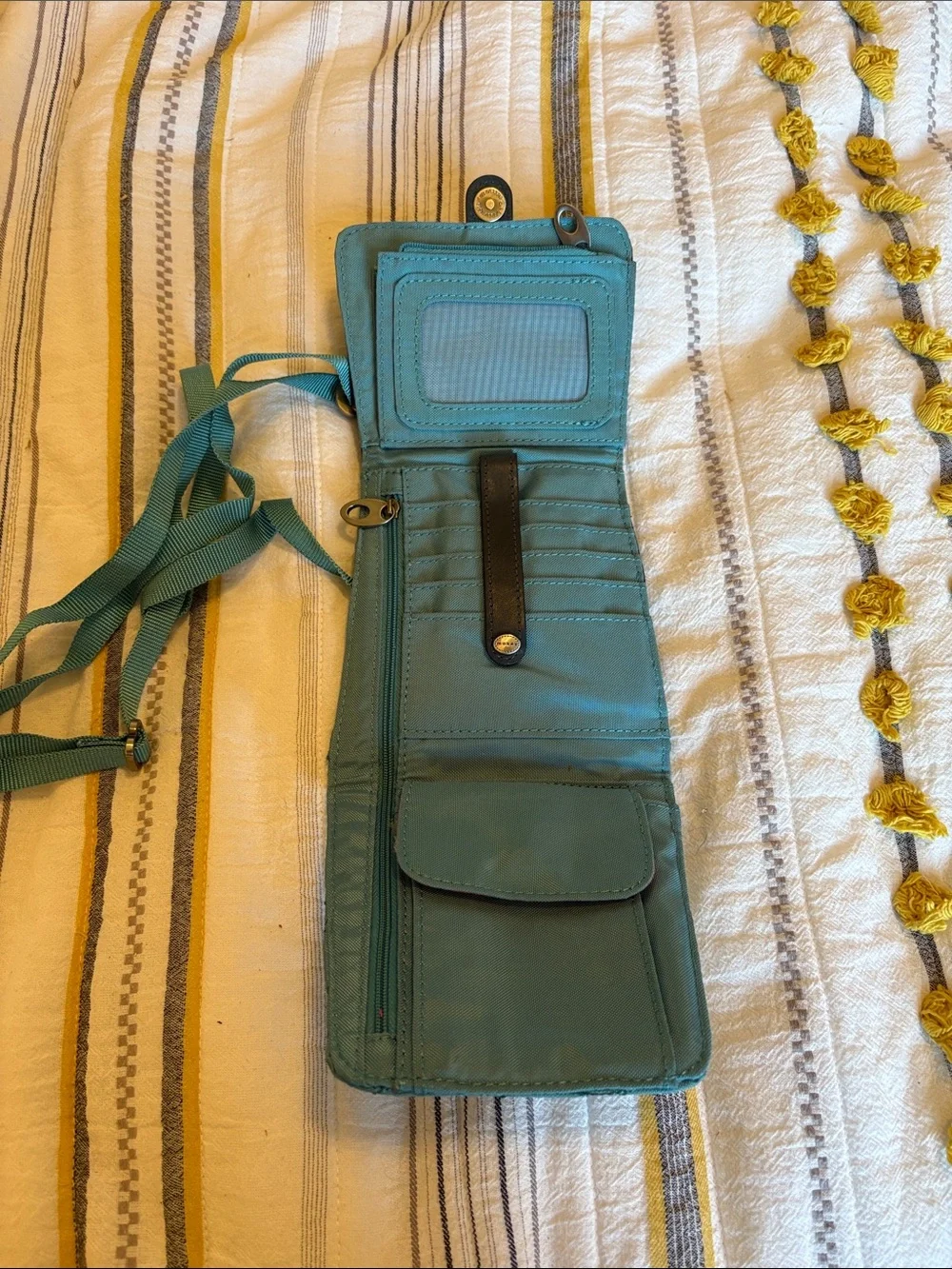 Mosey crossbody